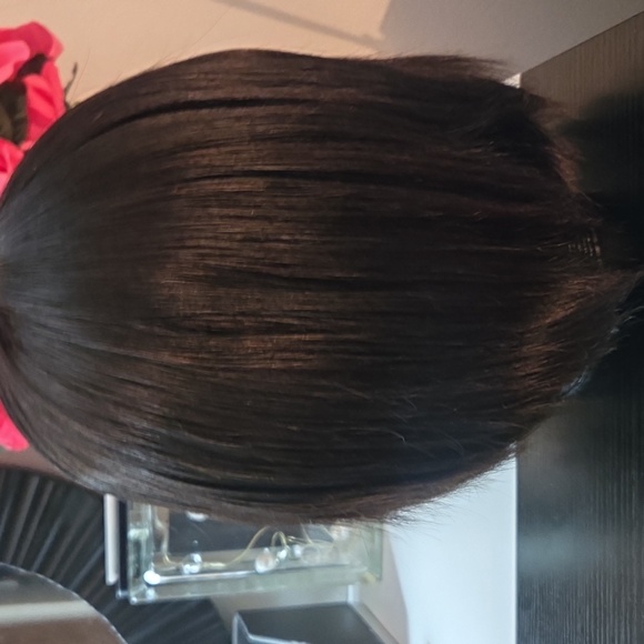 8in Sleek Black Human Hair Bob W/bang. - Picture 3 of 7